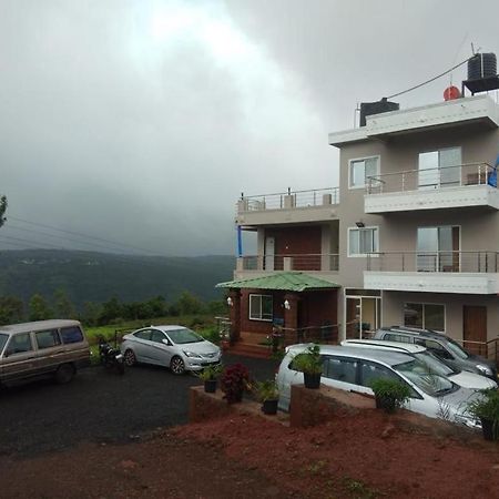 Hotel Magic Mountain,Mahābaleshwar Eksteriør bilde