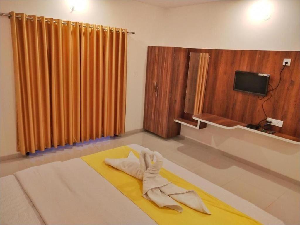 Hotel Magic Mountain,Mahābaleshwar Eksteriør bilde